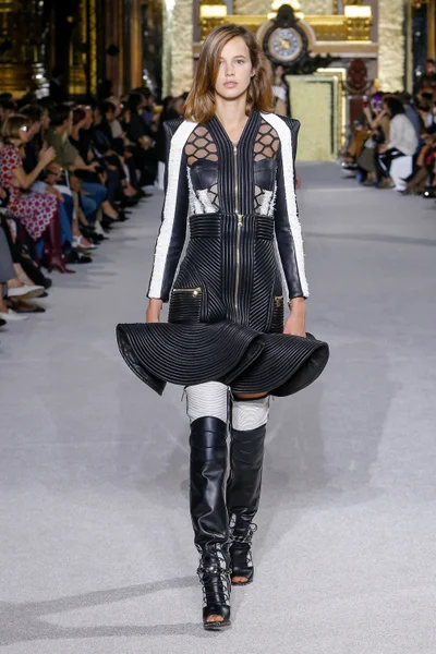 Look 46